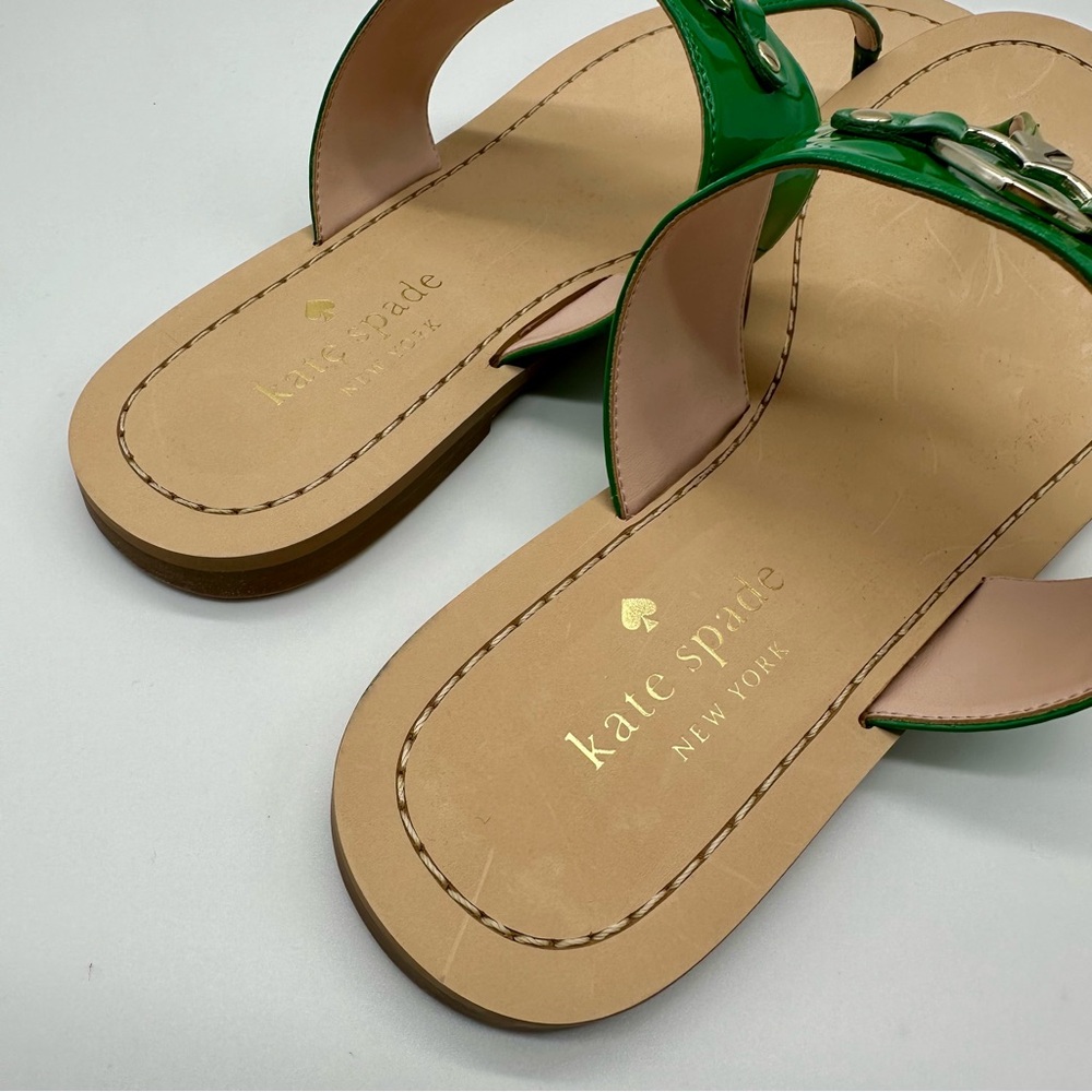 Kate Spade Cassis Patent Green Heart Thong Sandals Size 9 - Picture 8 of 10
